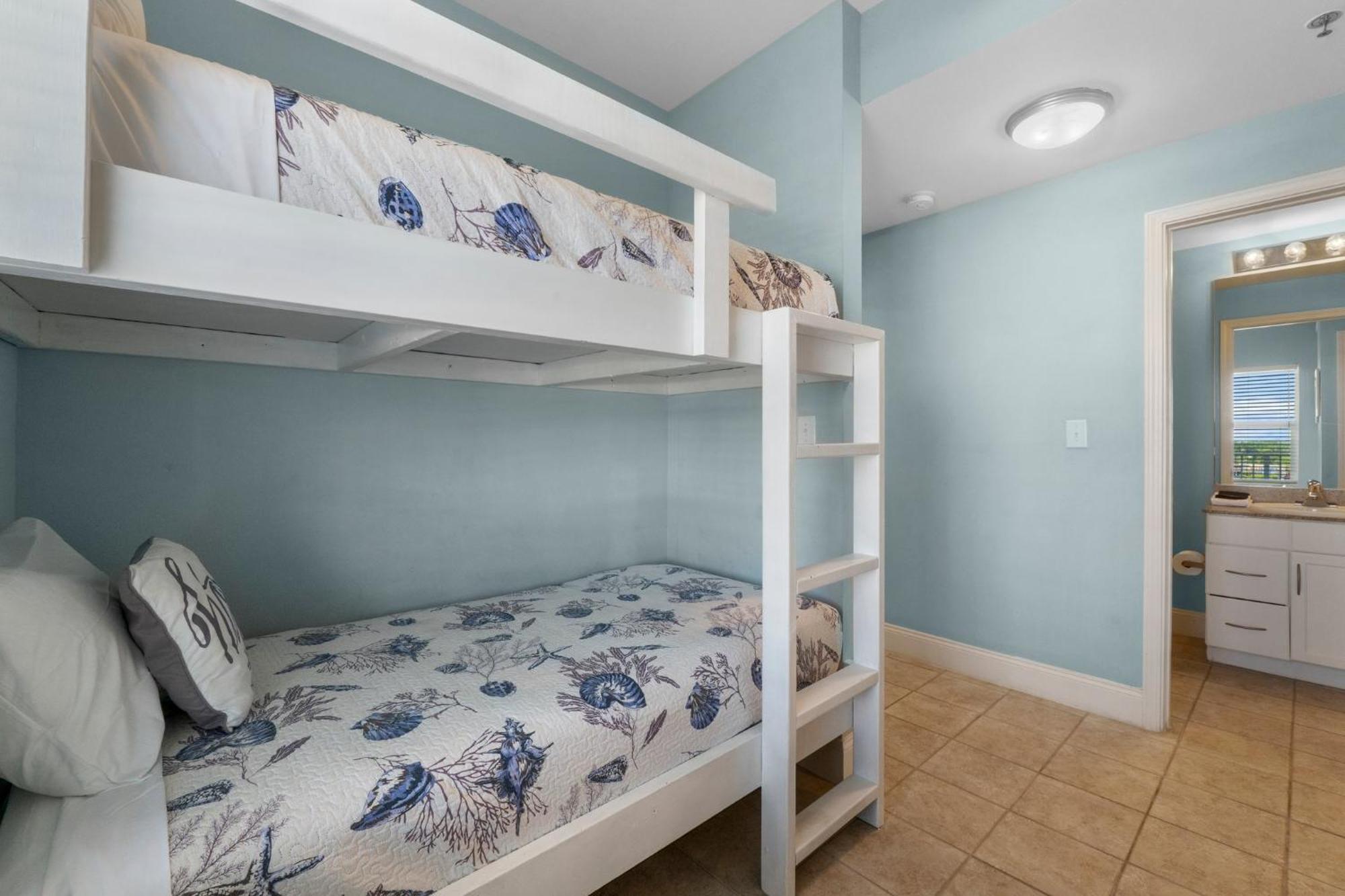 Keep It Beachy At Laketown Wharf #611 By Nautical Properties Vacation Rentals Панама Сити Бийч Екстериор снимка